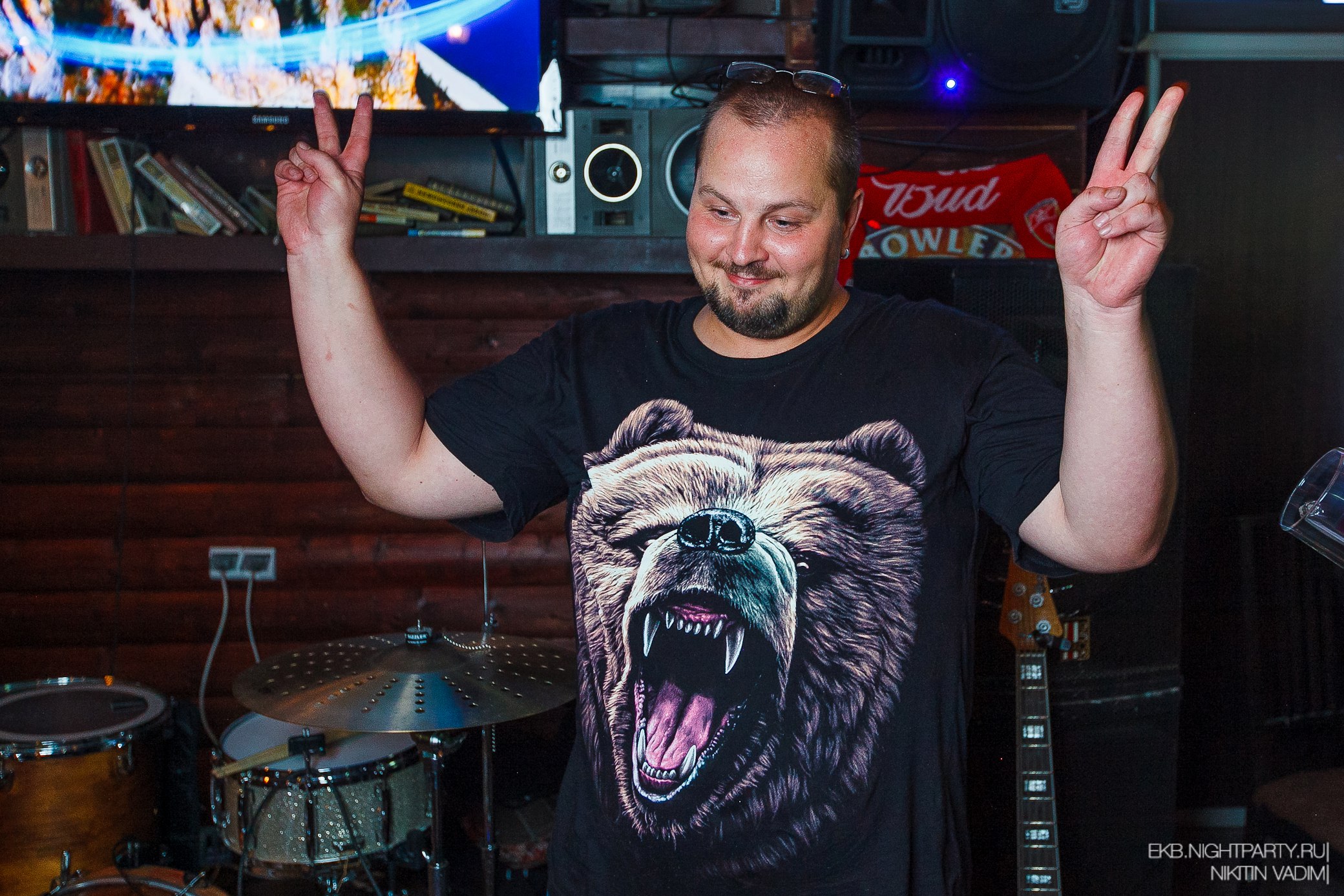 Знакомство. Фото. Нажмите, чтобы увеличить