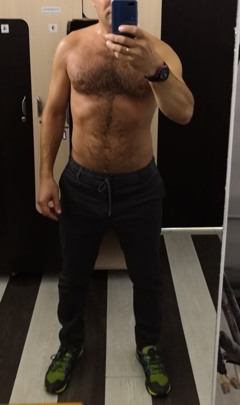 Знакомство. Фото. Нажмите, чтобы увеличить