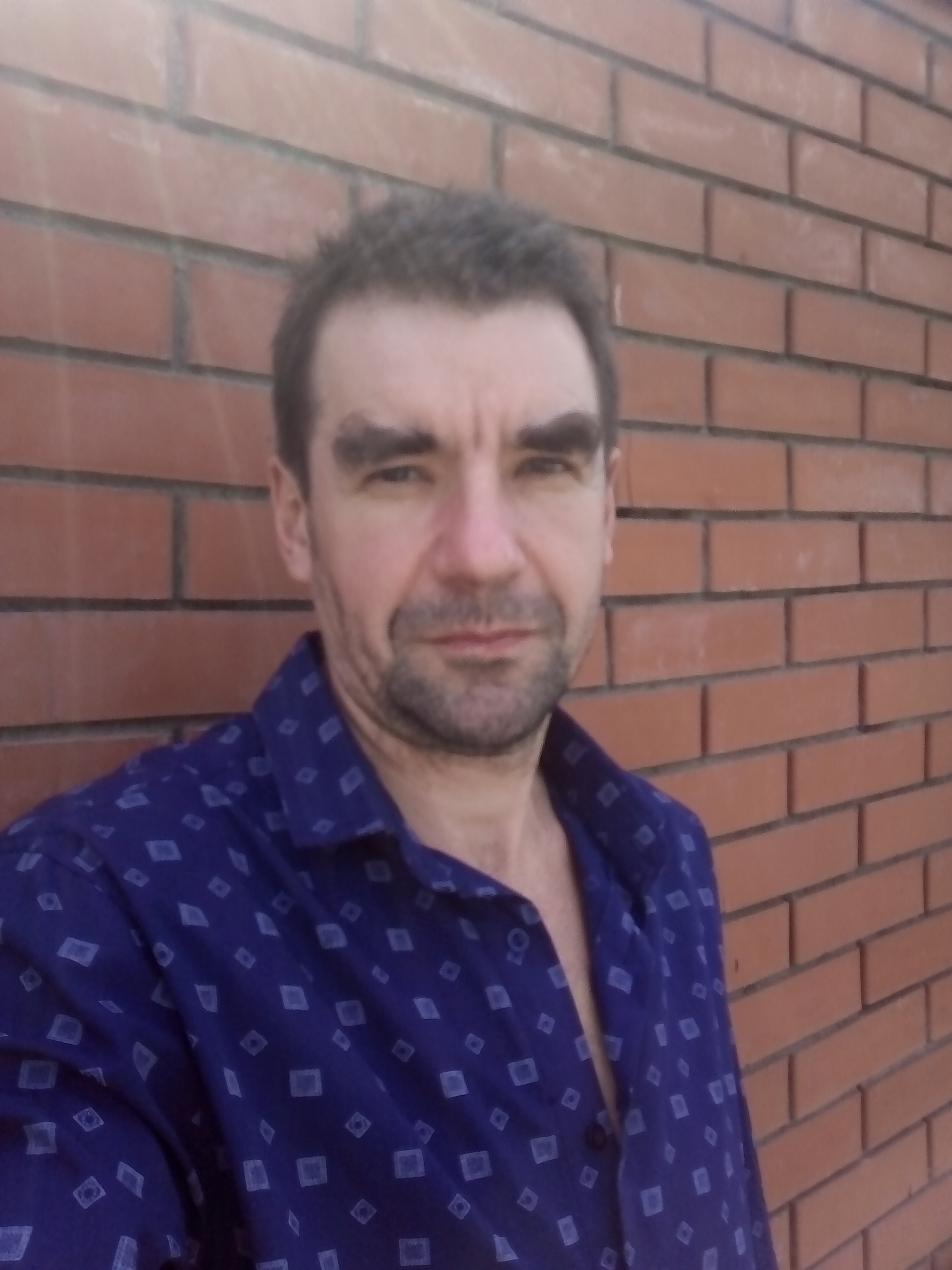 Знакомство. Фото. Нажмите, чтобы увеличить