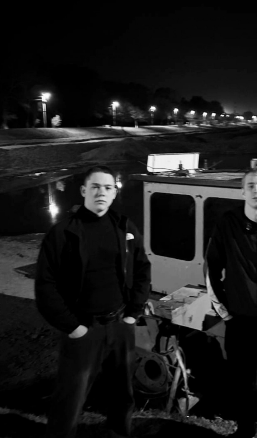 Фото девушка Данид