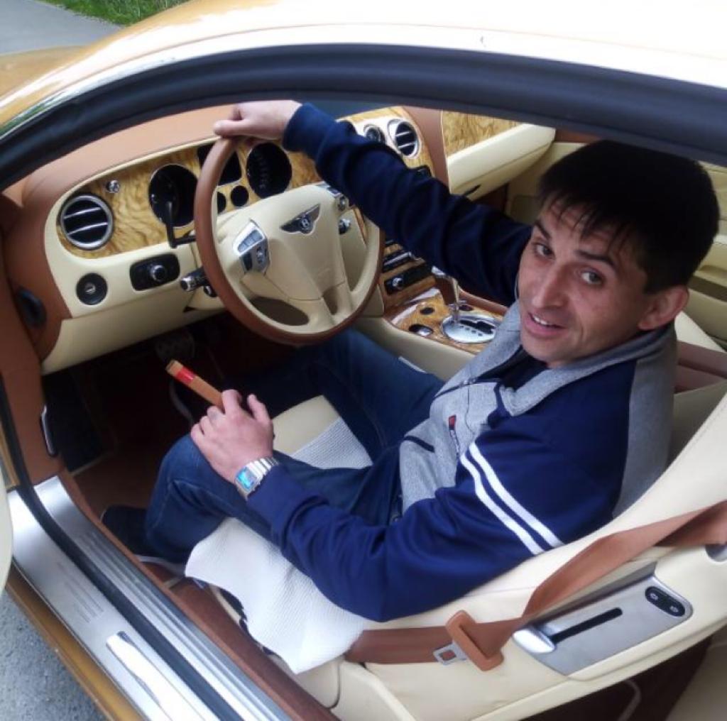 Знакомство. Фото. Нажмите, чтобы увеличить