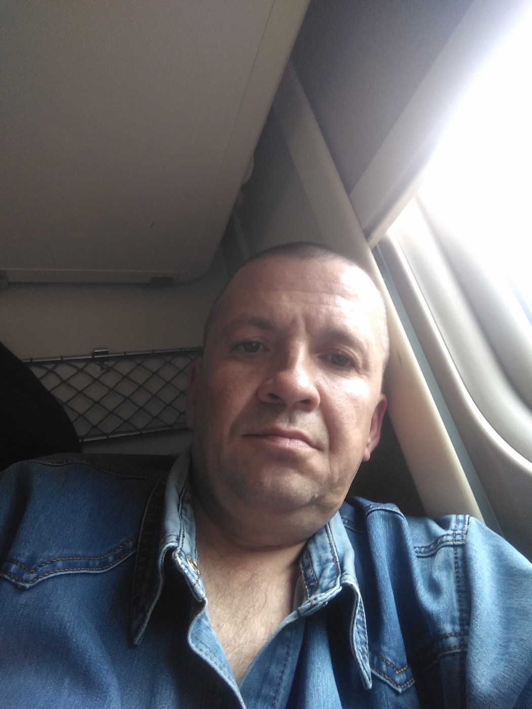 Знакомство. Фото. Нажмите, чтобы увеличить