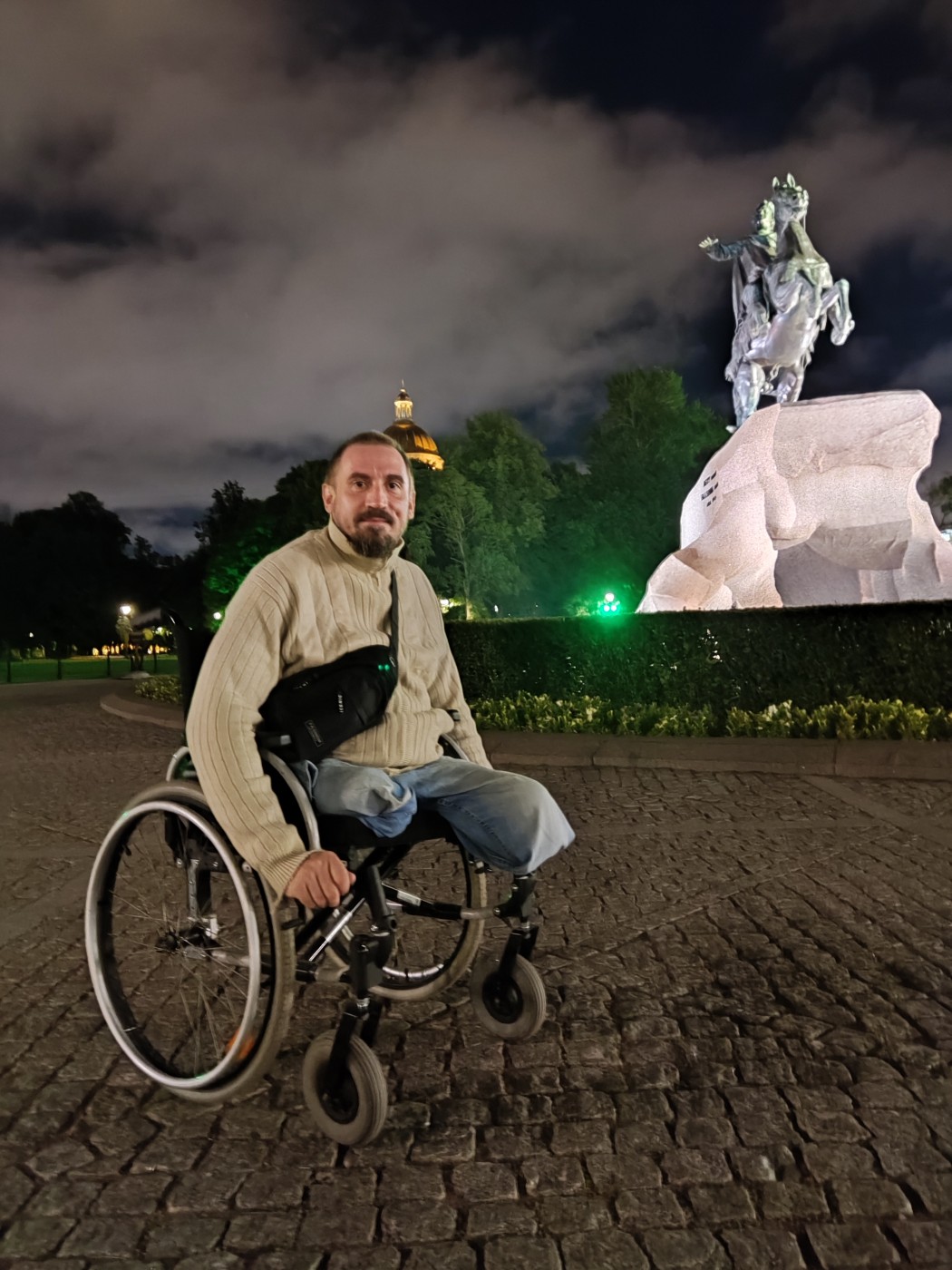 Фото девушка Денис