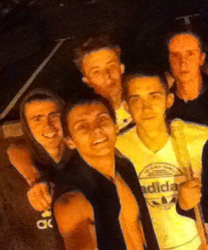 Знакомство. Фото. Нажмите, чтобы увеличить