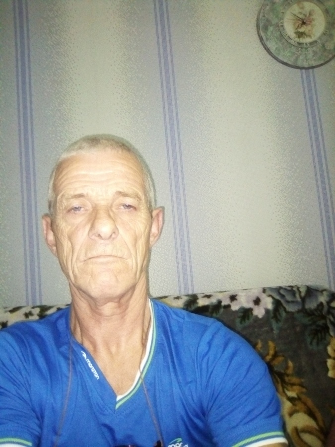 Знакомство. Фото. Нажмите, чтобы увеличить