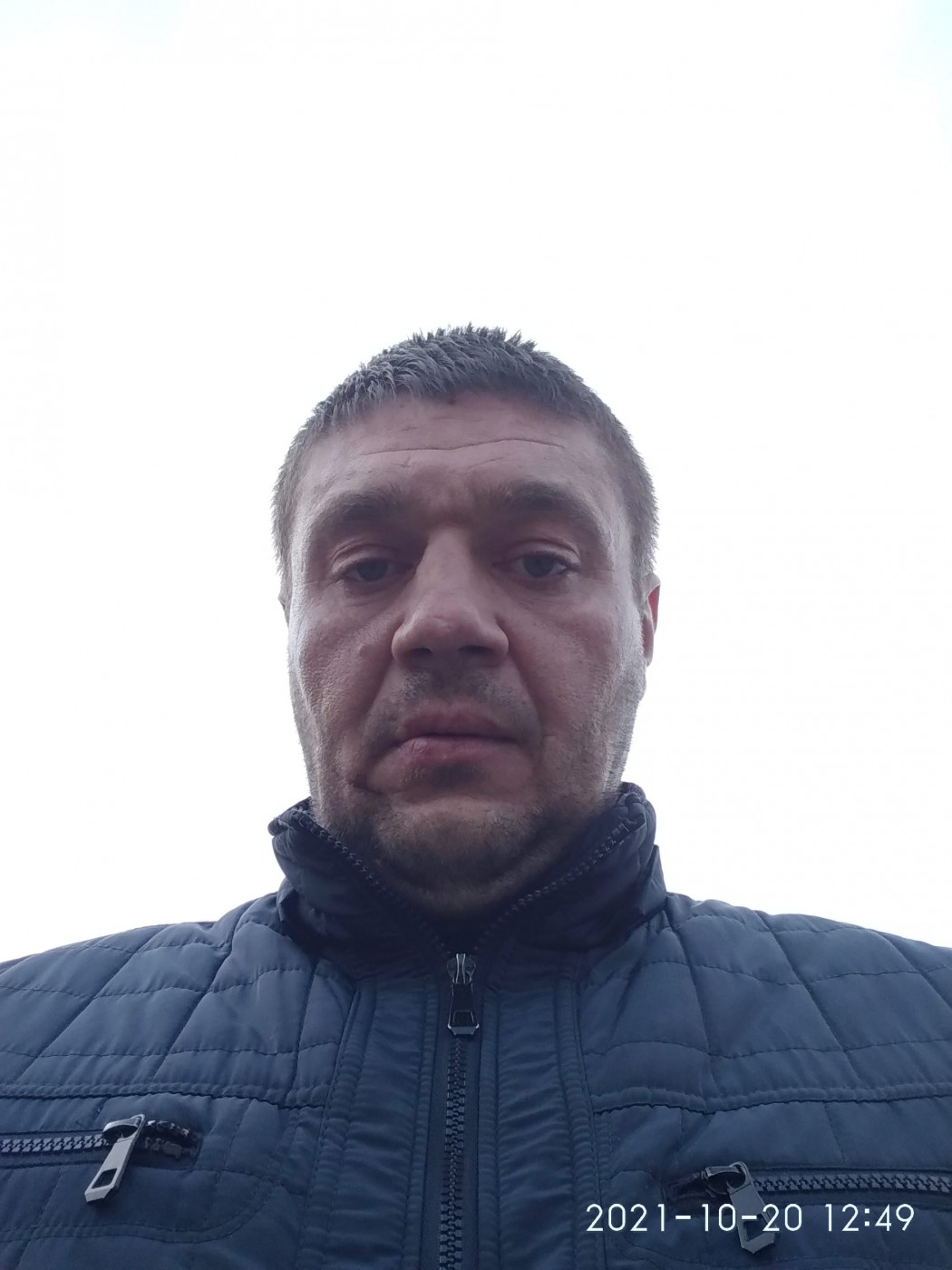 Знакомство. Фото. Нажмите, чтобы увеличить