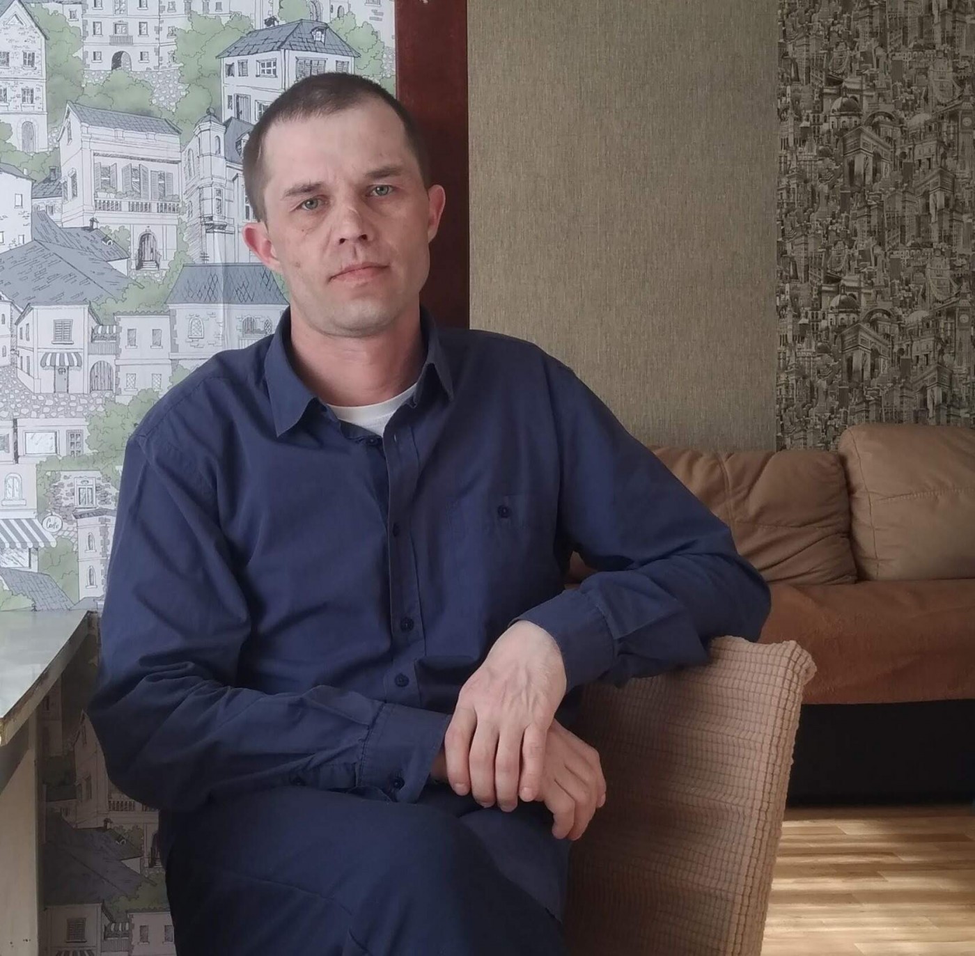 Знакомство. Фото. Нажмите, чтобы увеличить