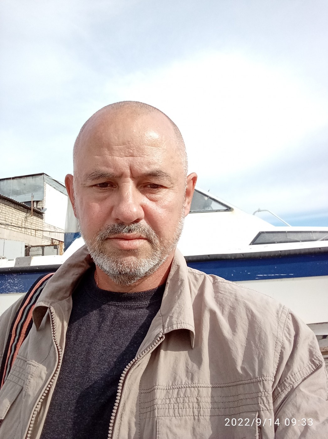 Знакомство. Фото. Нажмите, чтобы увеличить