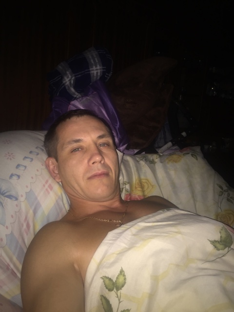 Знакомство. Фото. Нажмите, чтобы увеличить