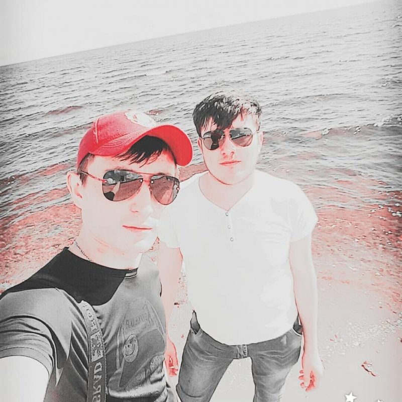 Знакомство. Фото. Нажмите, чтобы увеличить