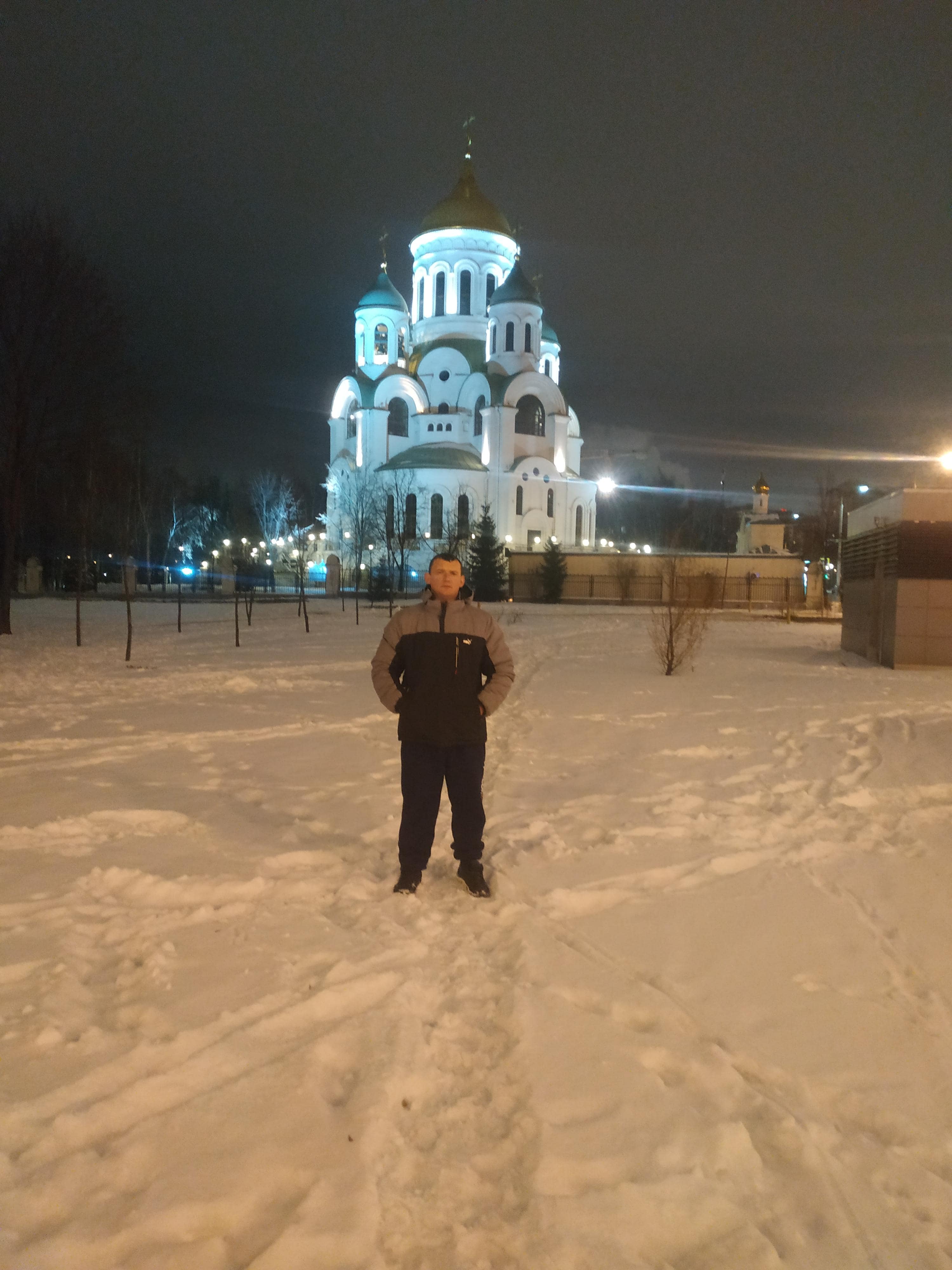 Знакомство. Фото. Нажмите, чтобы увеличить