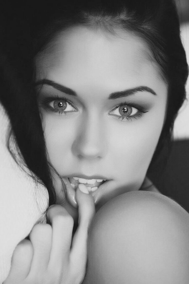 Фото девушка Ева