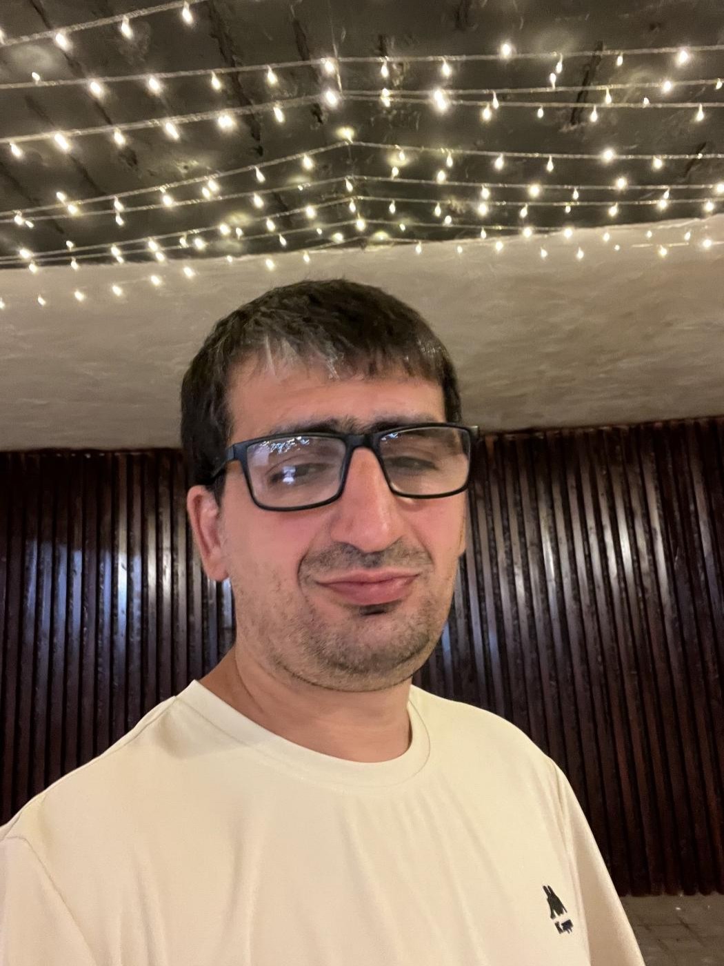 Фото девушка Оник