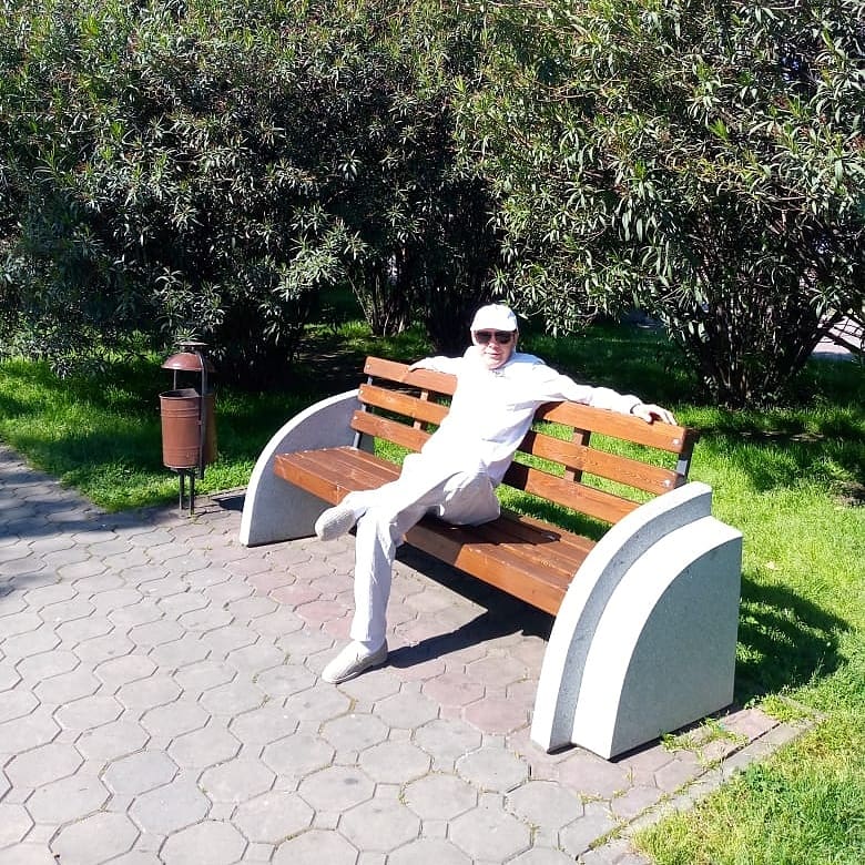 Знакомство. Фото. Нажмите, чтобы увеличить