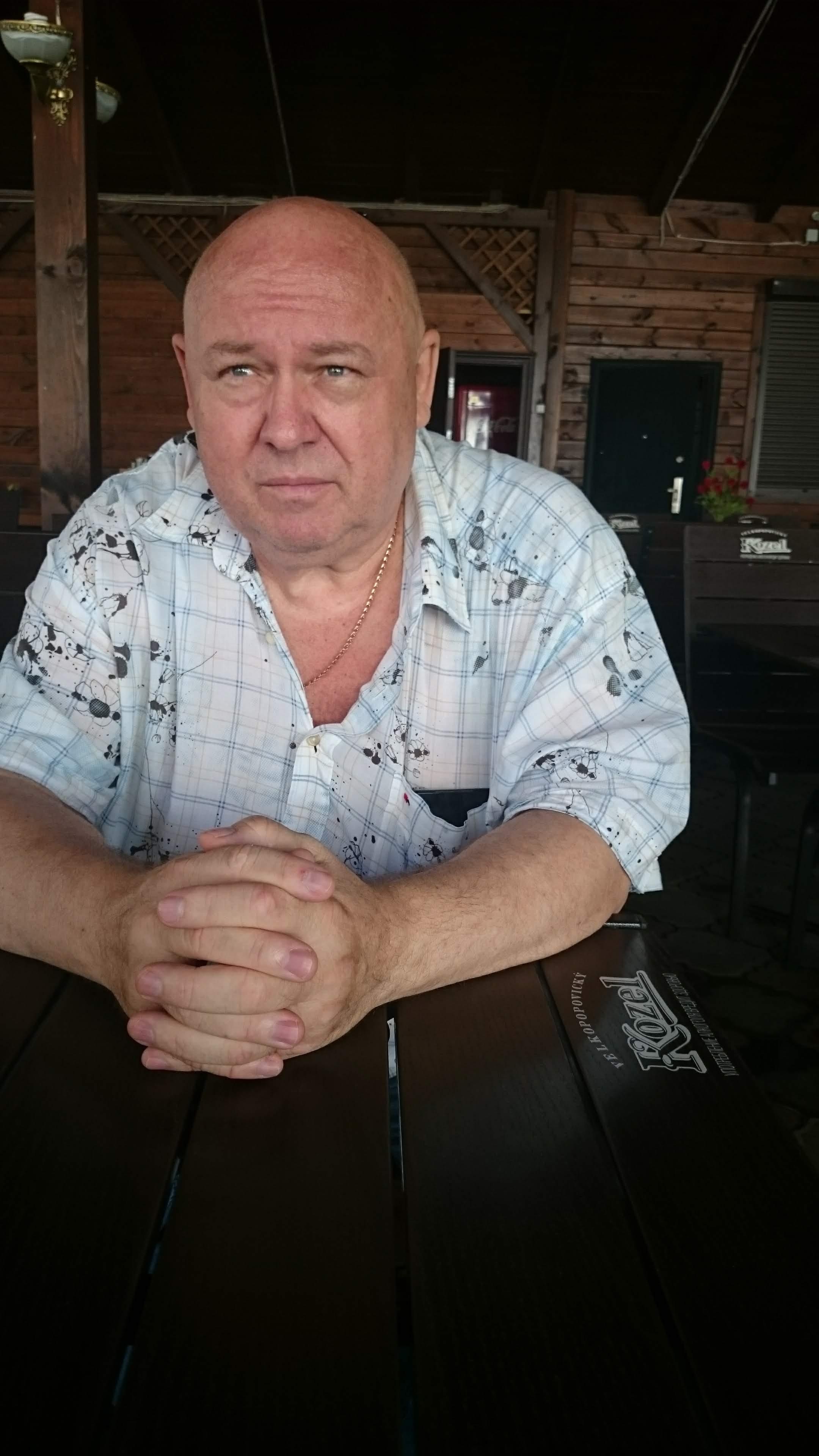 Знакомство. Фото. Нажмите, чтобы увеличить