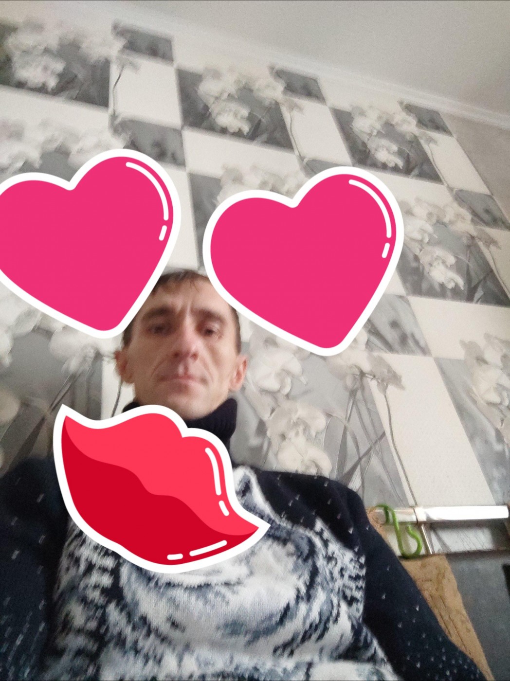 Знакомство. Фото. Нажмите, чтобы увеличить