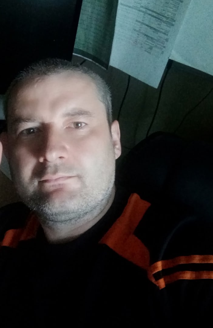 Знакомство. Фото. Нажмите, чтобы увеличить