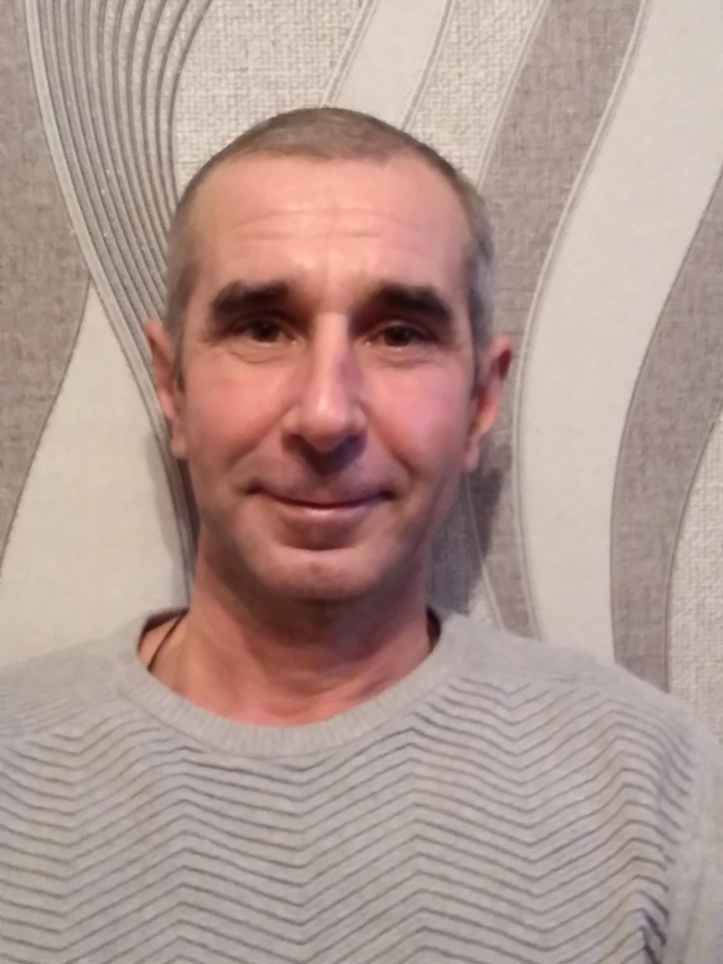 Знакомство. Фото. Нажмите, чтобы увеличить